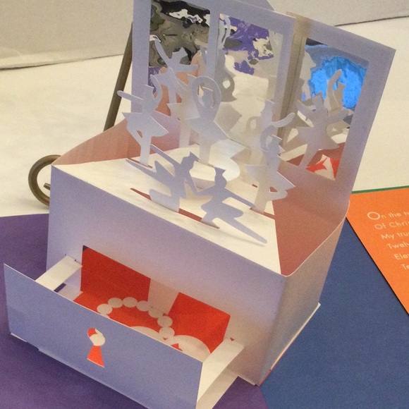 Vintage 1996 “The Twelve Days of Christmas” by Robert Sabuda pop up book - Picture 5 of 5